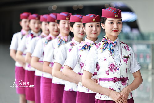 重慶高鐵乘務員服務禮儀培訓全面啟動，提升旅客出行體驗